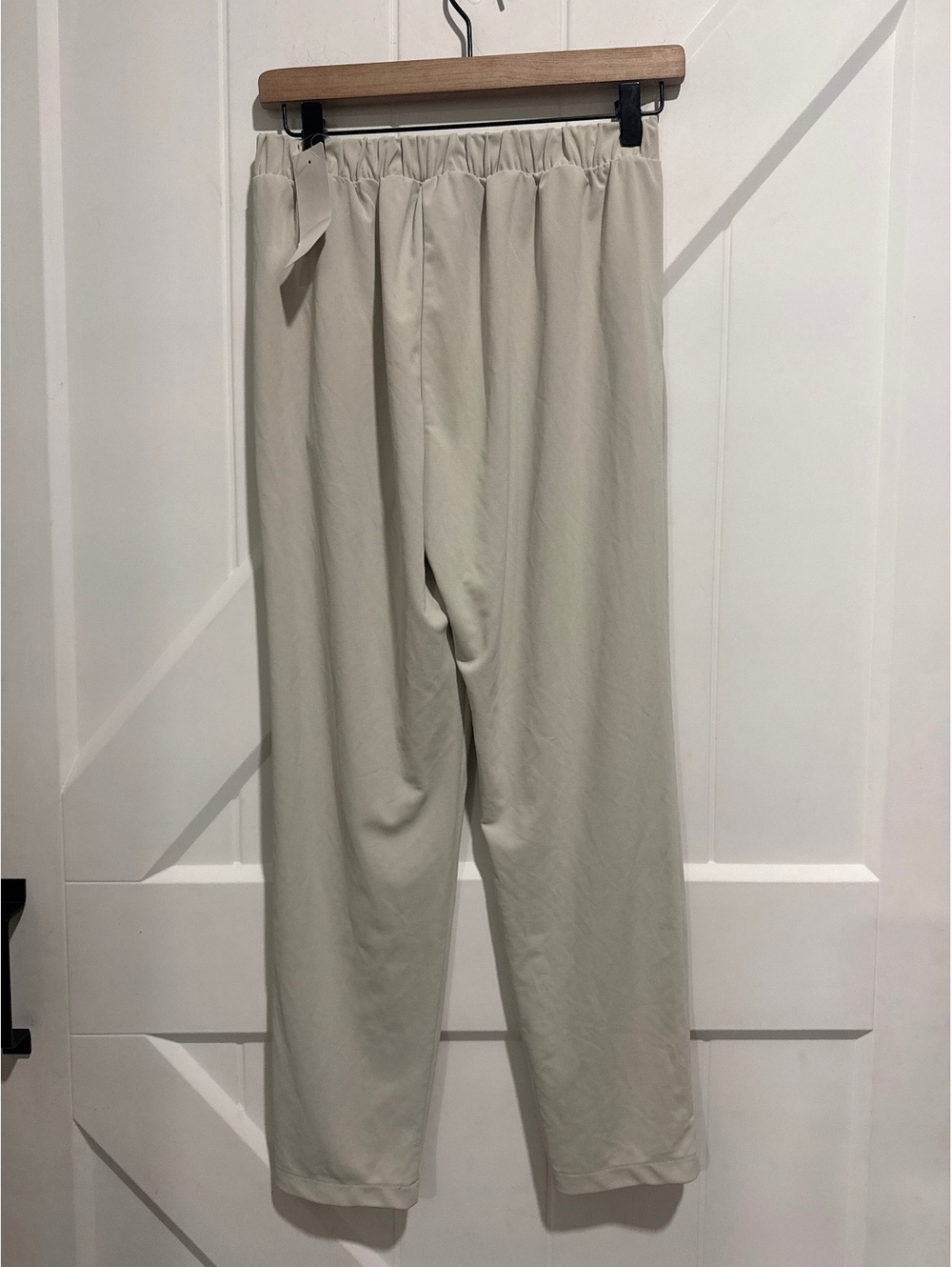 Uniqlo Women's Light Beige Crepe Jersey Tapered Pants, NWT, XS
